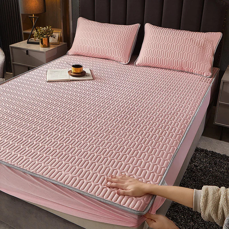 LUXO Natural Latex Cooling Bed Mat With Breathable Quilted Cover