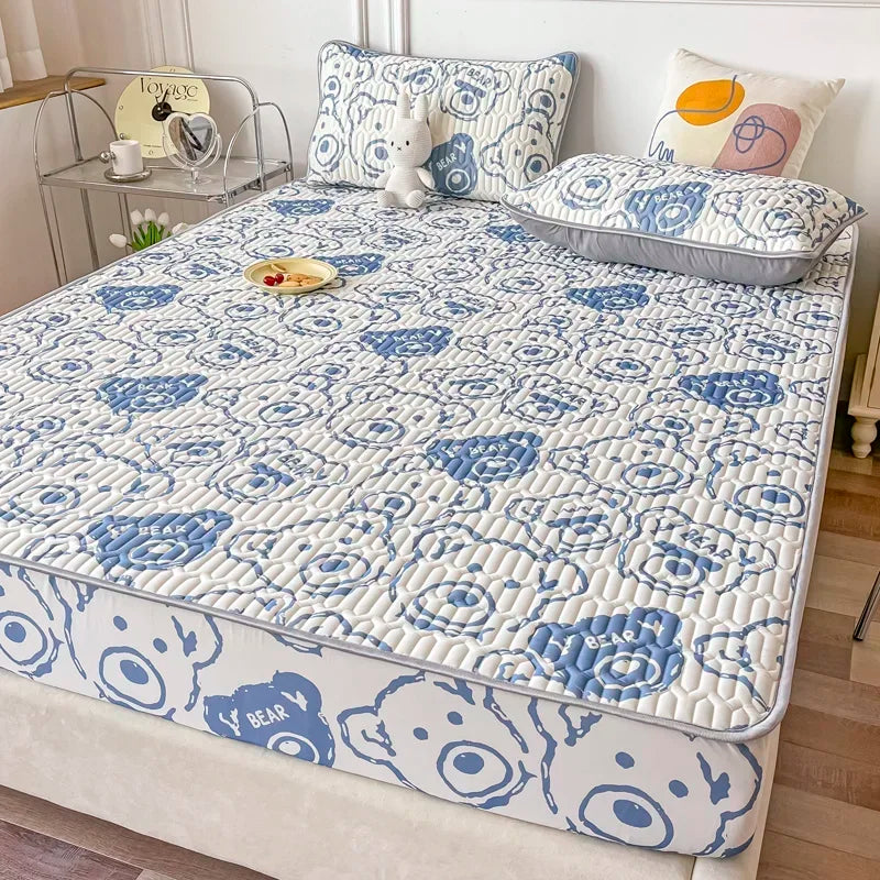 LUXO Natural Latex Cooling Bed Mat With Breathable Quilted Cover