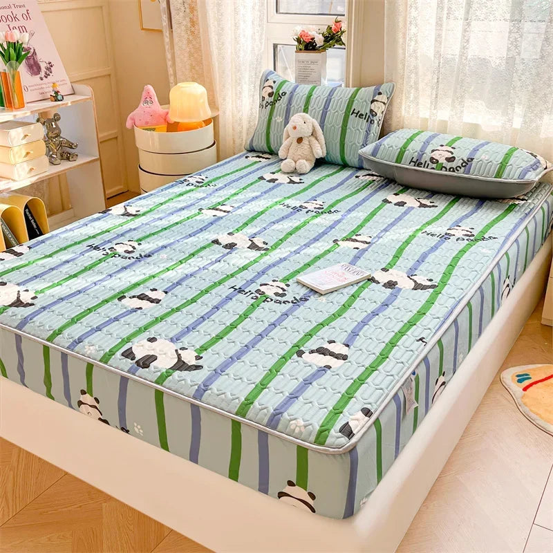 LUXO Natural Latex Cooling Bed Mat With Breathable Quilted Cover