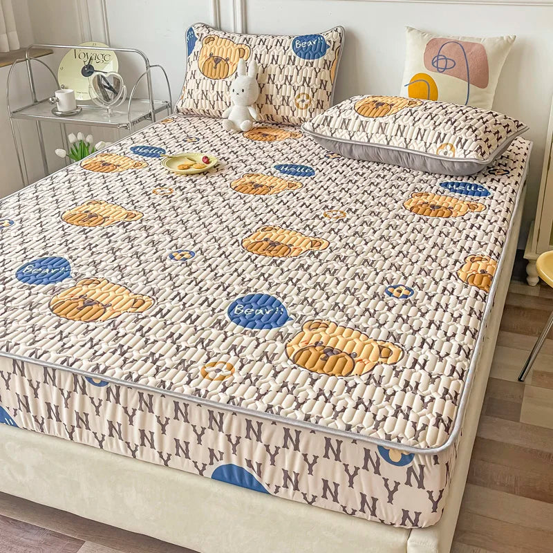 LUXO Natural Latex Cooling Bed Mat With Breathable Quilted Cover