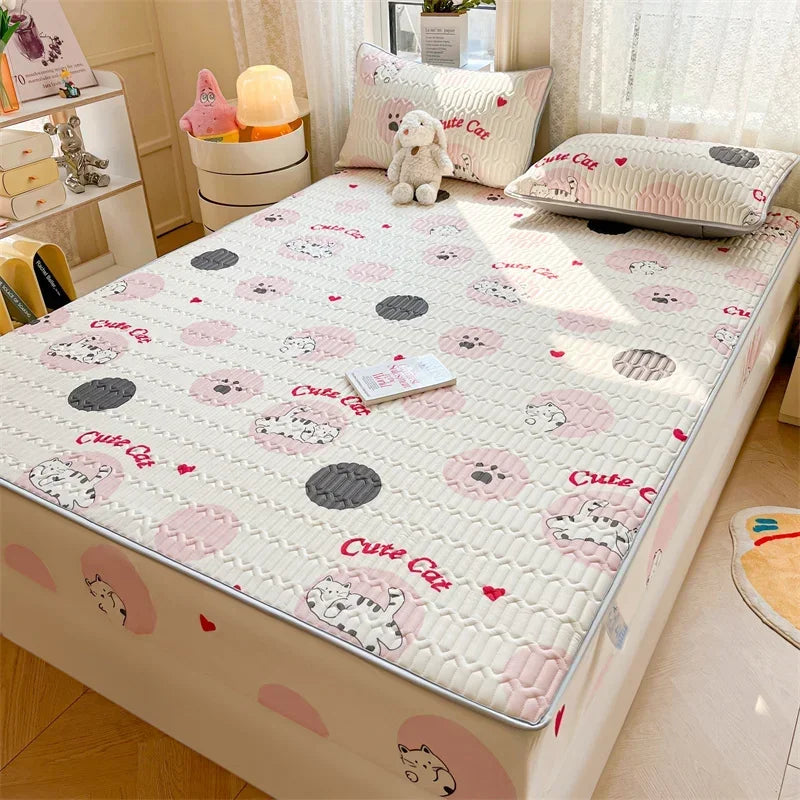 LUXO Natural Latex Cooling Bed Mat With Breathable Quilted Cover