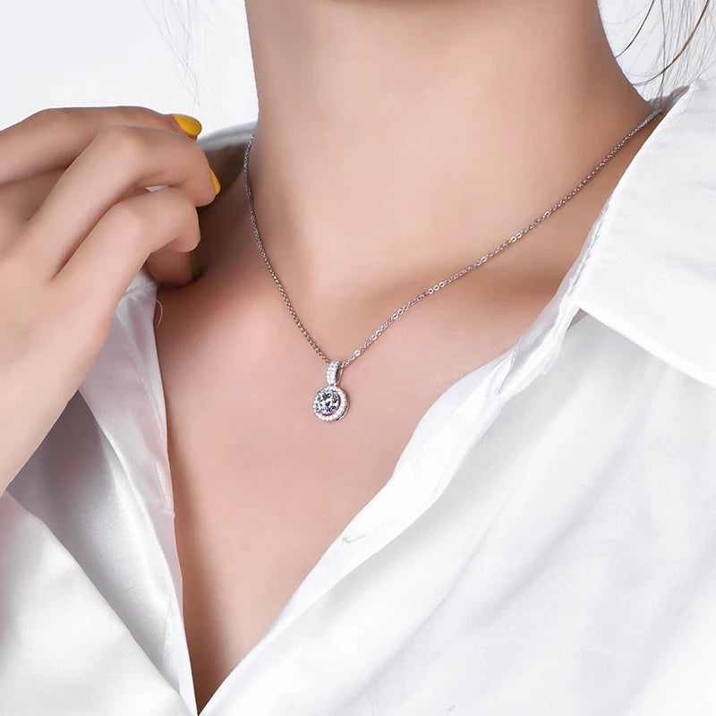 Knobspin 925 Sterling Silver Moissanite Necklace With GRA Certificate